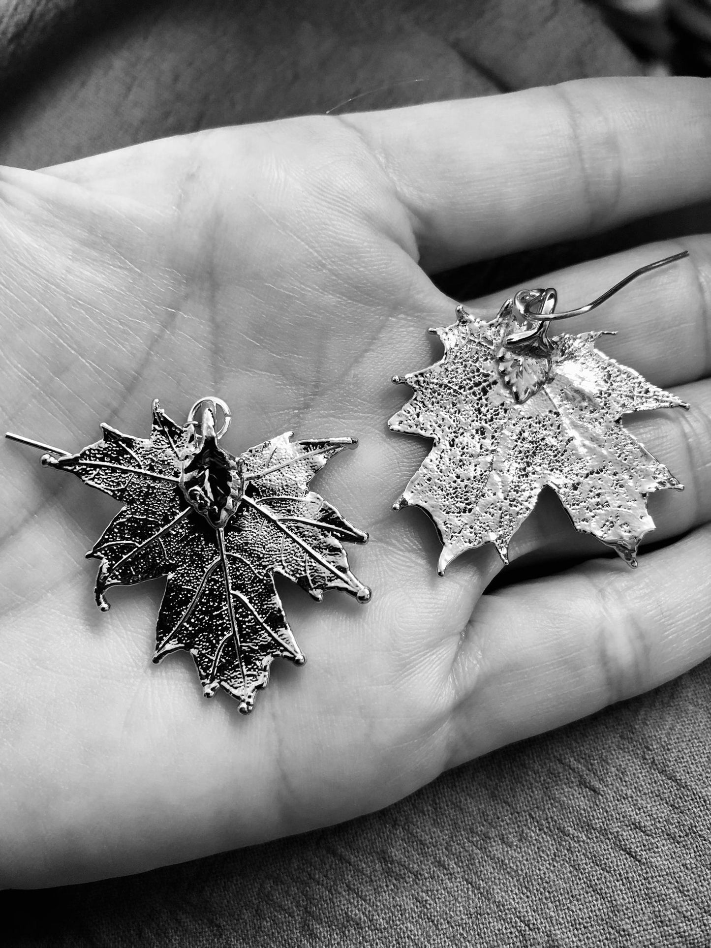 PENDIENTES DE HOJAS PLATA