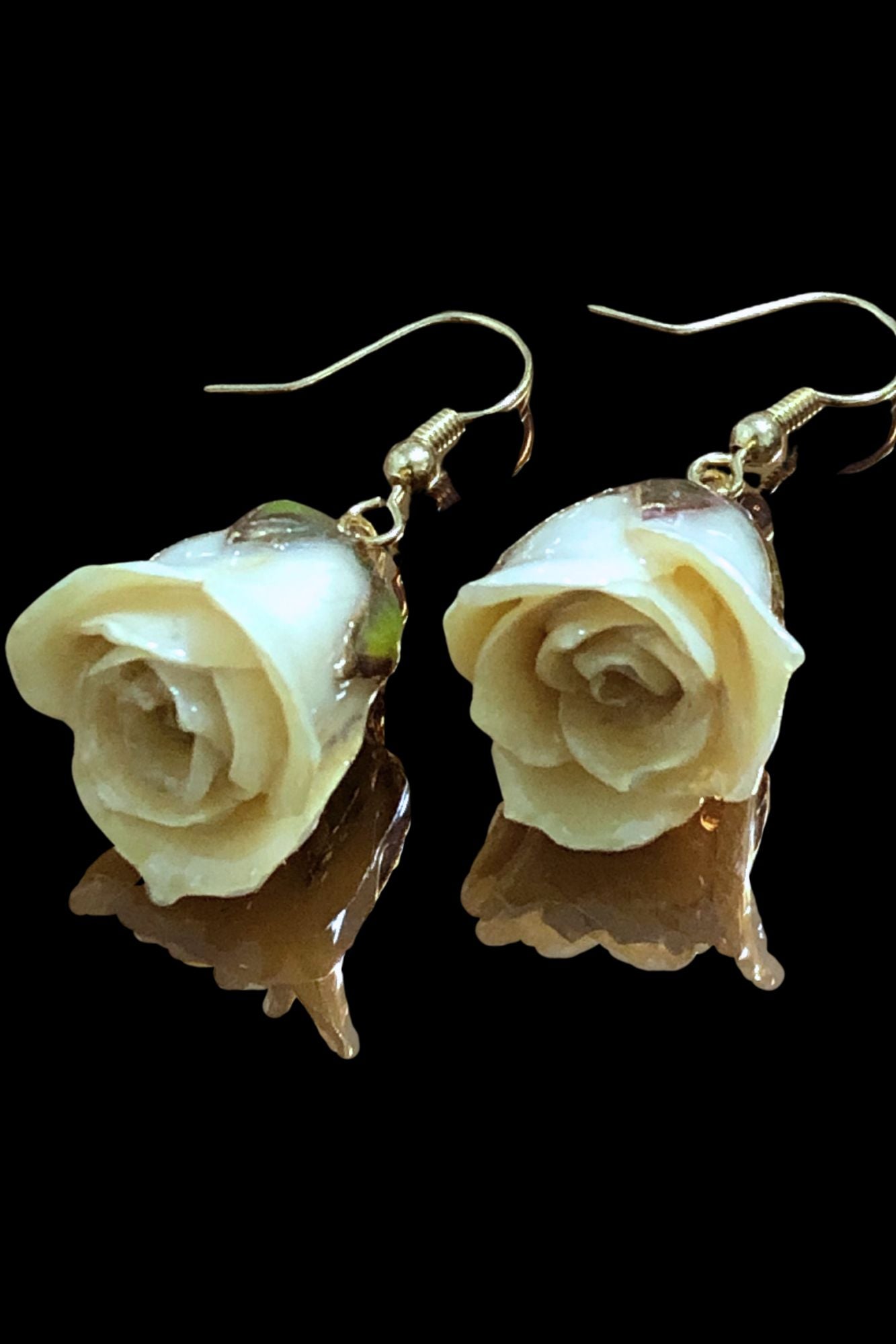 Pendientes de rosas marfil